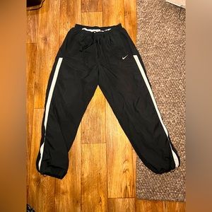 Nike windbreaker like joggers- Men’s Size XL
